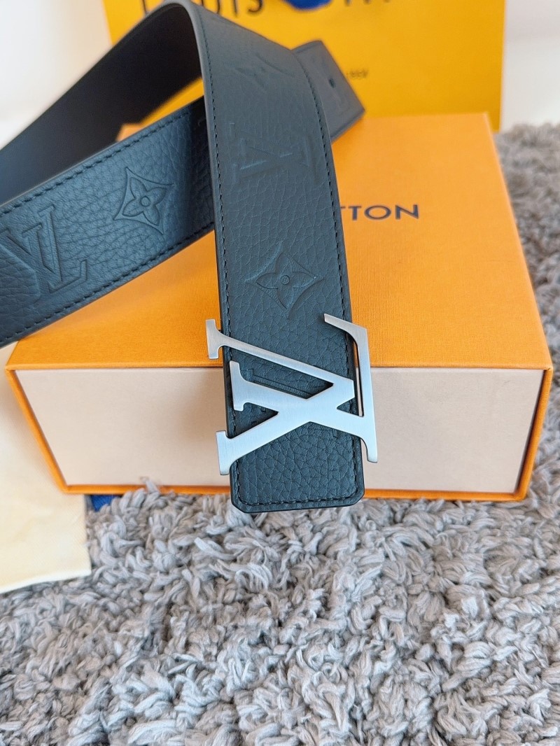 LOUIS VUITTON Belts